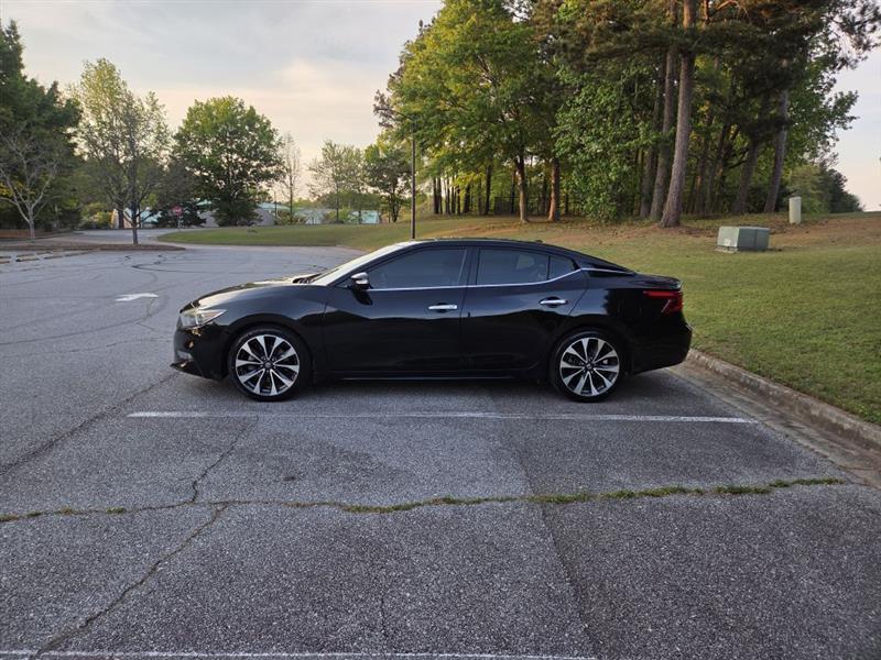 Nissan Maxima  2017