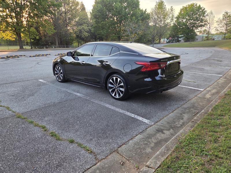 Nissan Maxima  2017