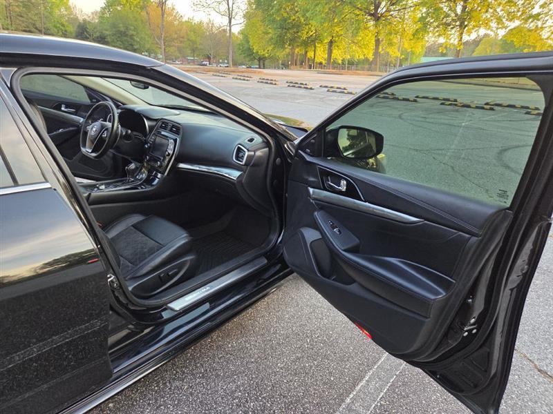 Nissan Maxima  2017