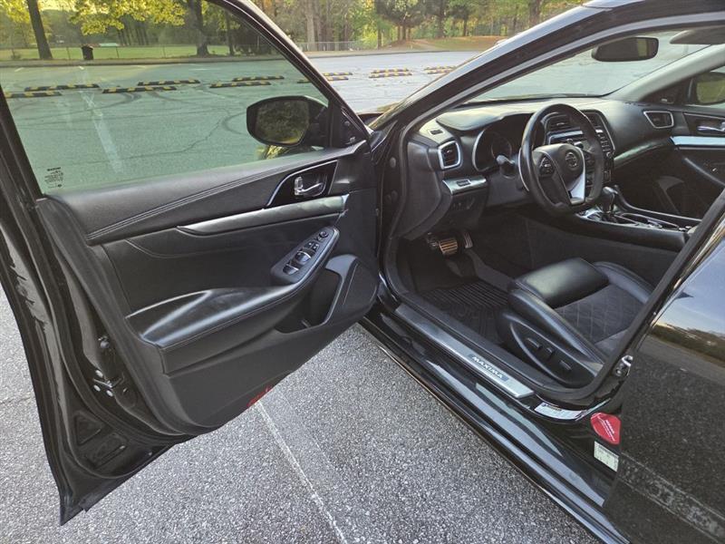 Nissan Maxima  2017