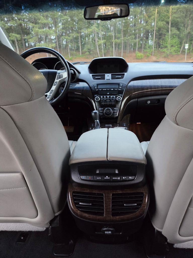 Acura MDX  2011