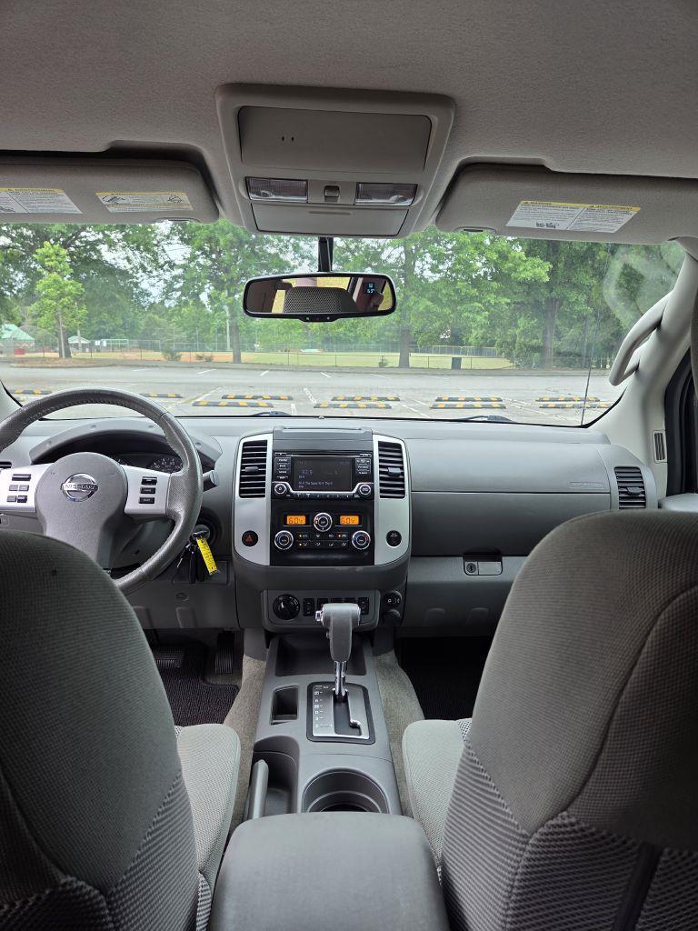 Nissan Frontier  2017