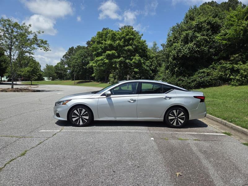Nissan Altima  2019