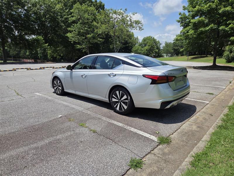 Nissan Altima  2019