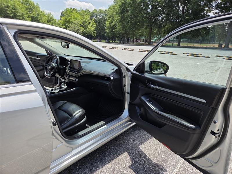 Nissan Altima  2019
