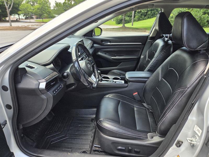 Nissan Altima  2019
