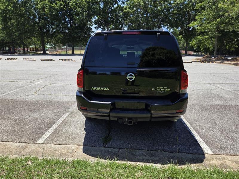 Nissan Armada  2013
