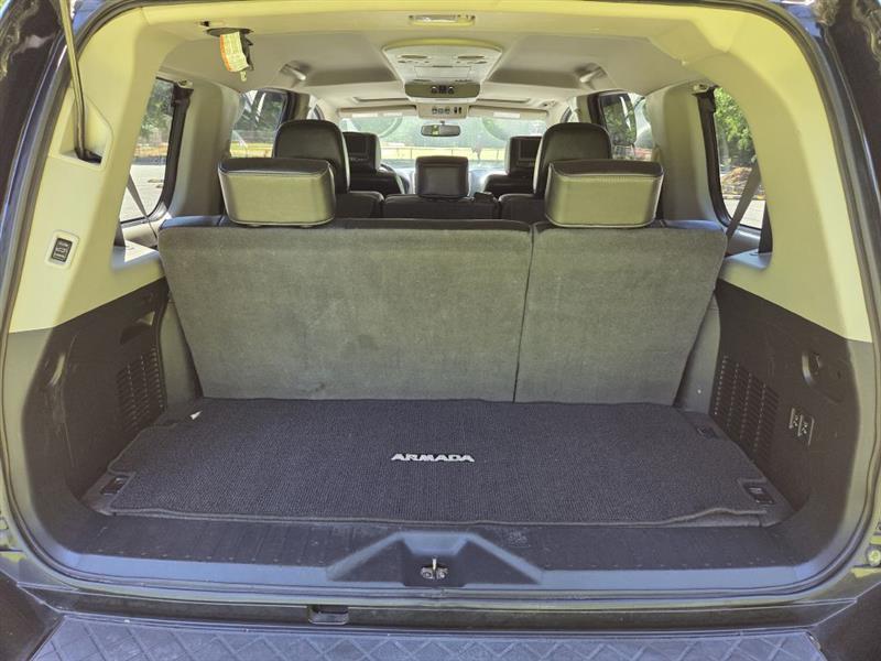 Nissan Armada  2013