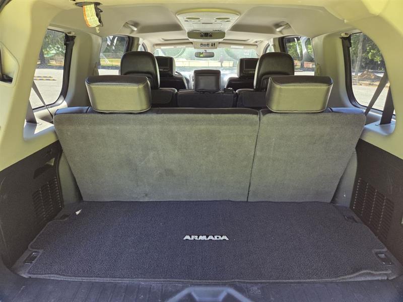 Nissan Armada  2013