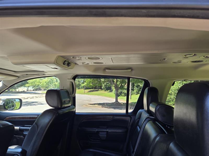 Nissan Armada  2013