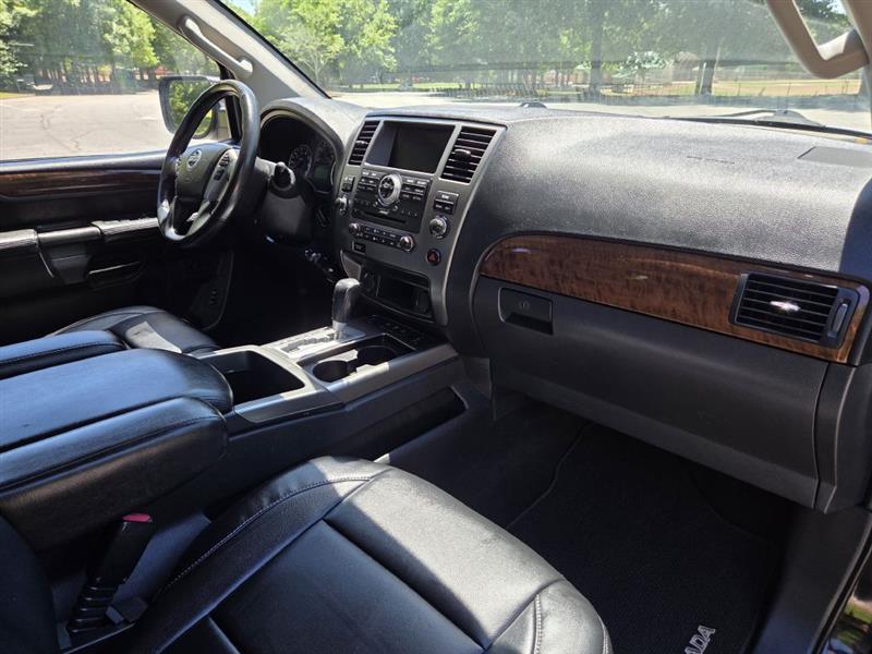 Nissan Armada  2013
