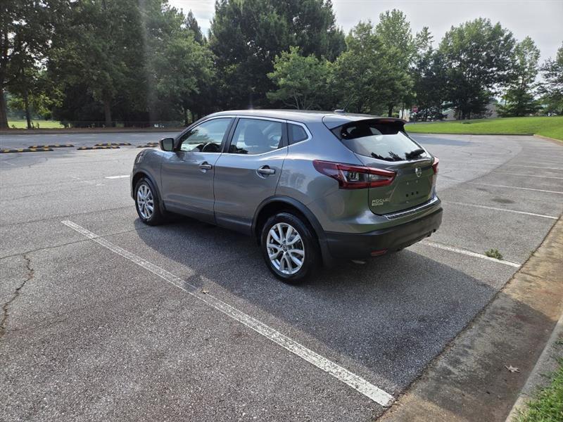 Nissan Rogue Sport  2020
