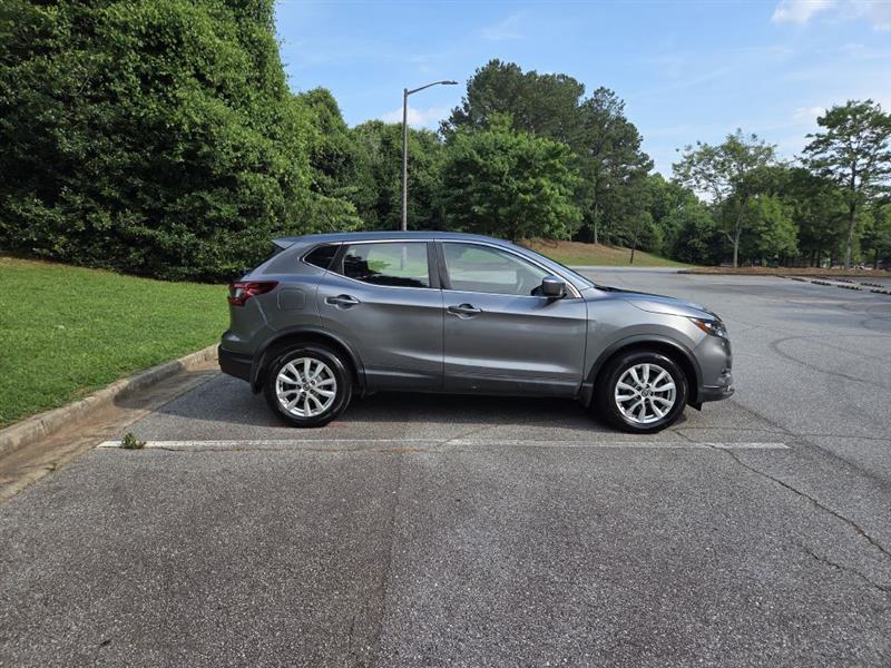 Nissan Rogue Sport  2020
