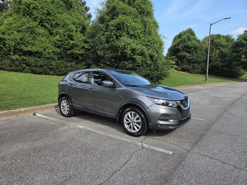 Nissan Rogue Sport  2020