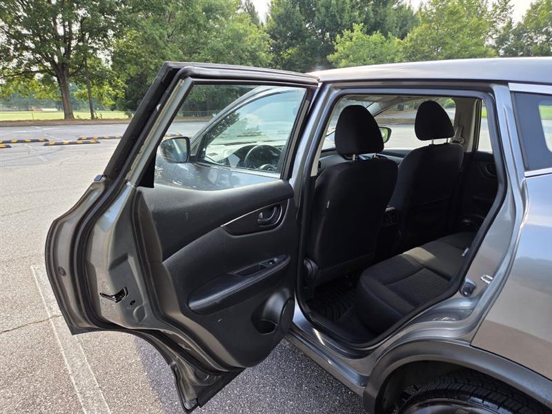 Nissan Rogue Sport  2020