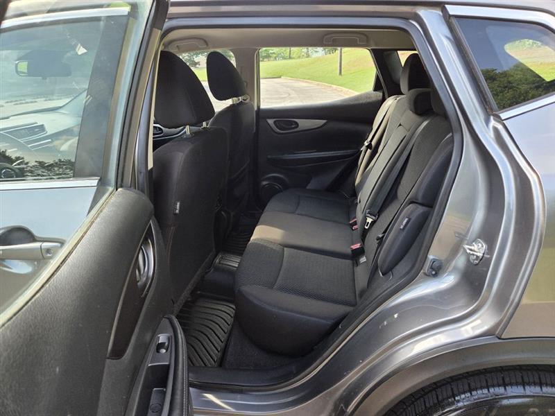 Nissan Rogue Sport  2020