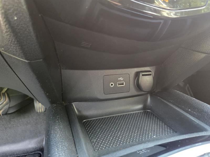Nissan Rogue Sport  2020