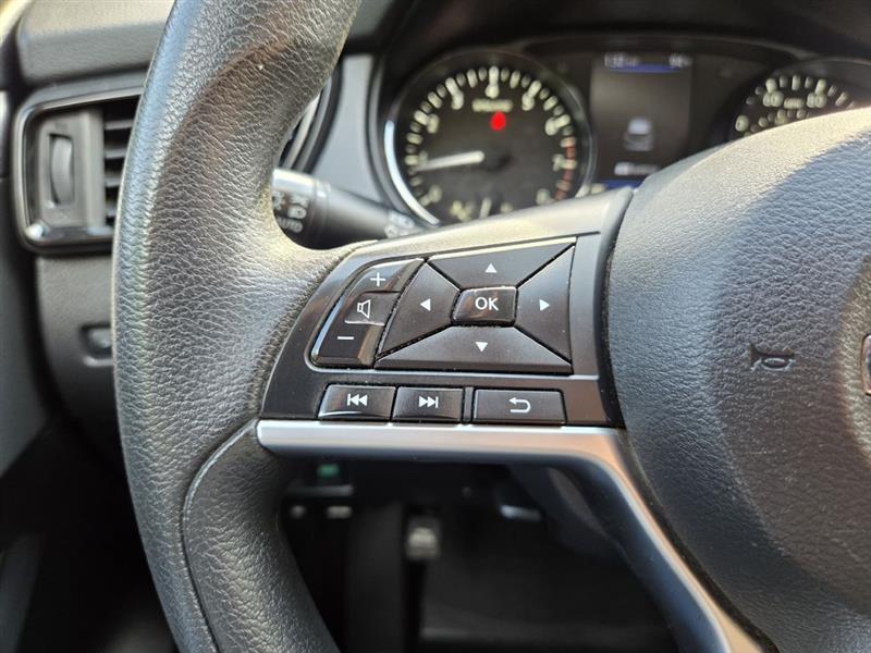 Nissan Rogue Sport  2020