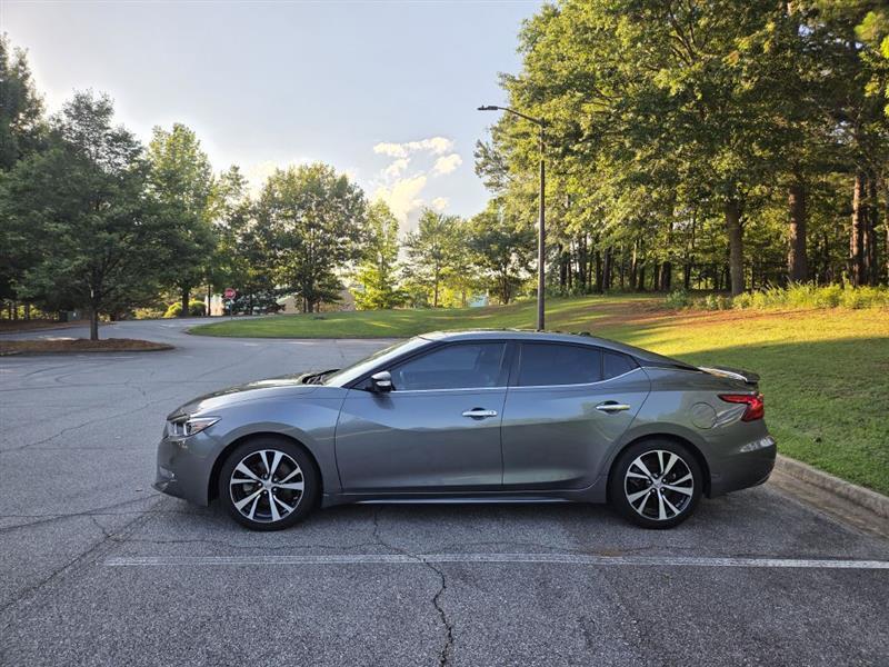 Nissan Maxima  2018