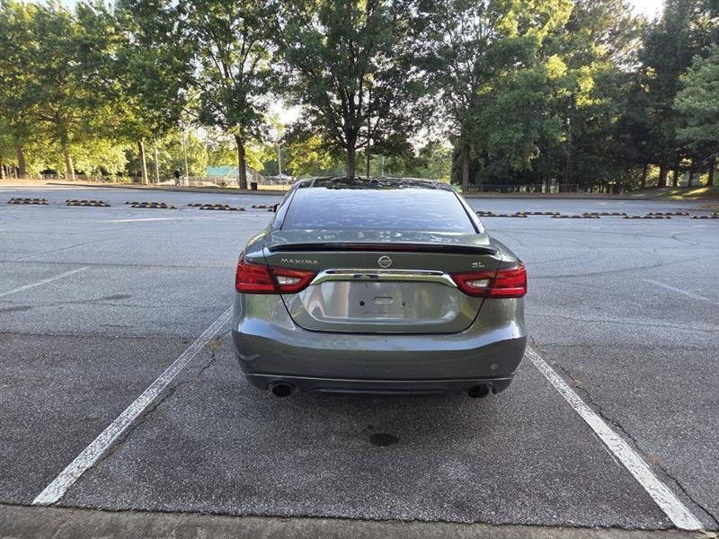 Nissan Maxima  2018