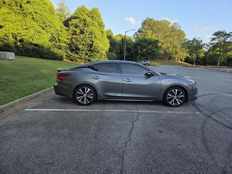 Nissan Maxima  2018