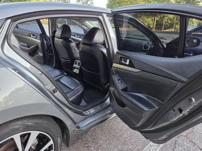 Nissan Maxima  2018
