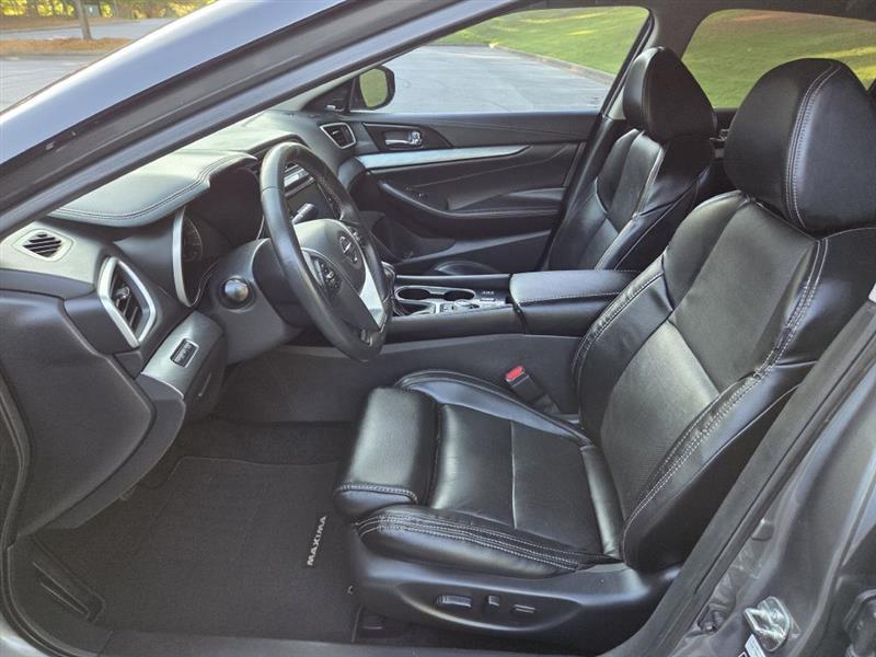 Nissan Maxima  2018