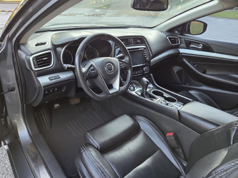 Nissan Maxima  2018