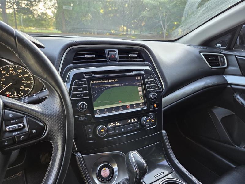 Nissan Maxima  2018