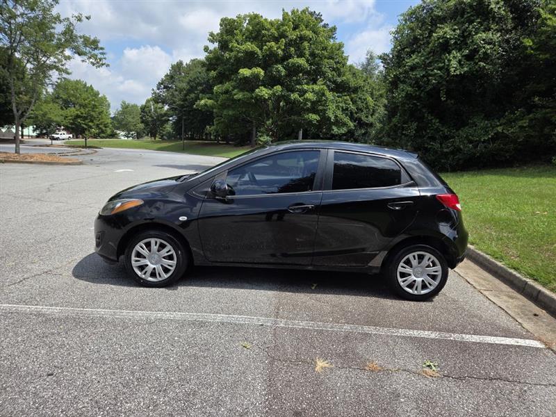Mazda MAZDA2  2013