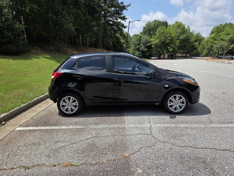 Mazda MAZDA2  2013