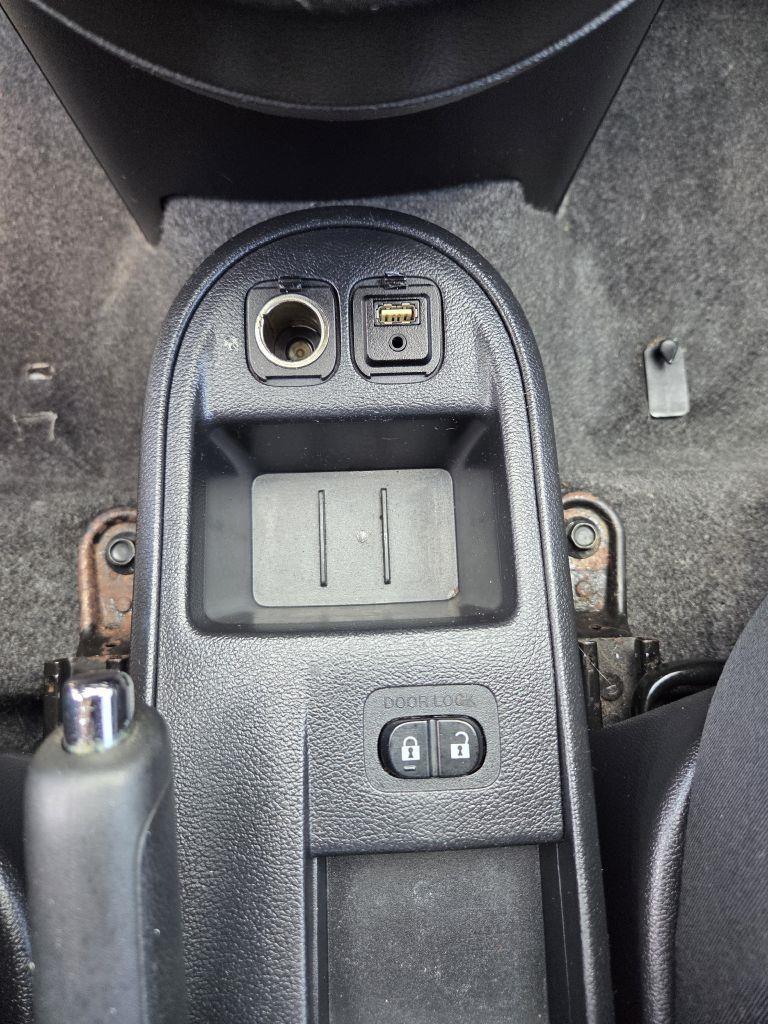 Mazda MAZDA2  2013