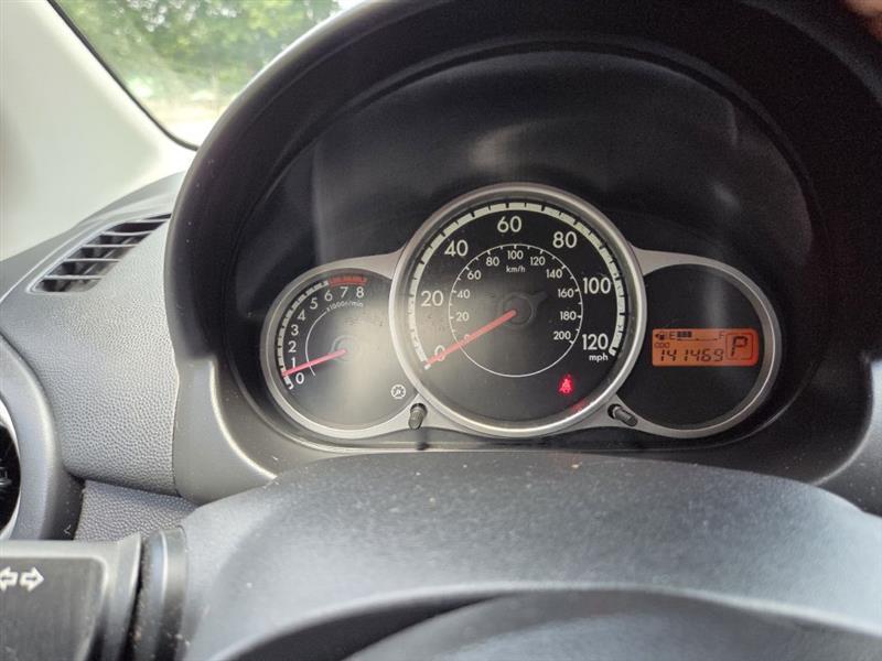 Mazda MAZDA2  2013