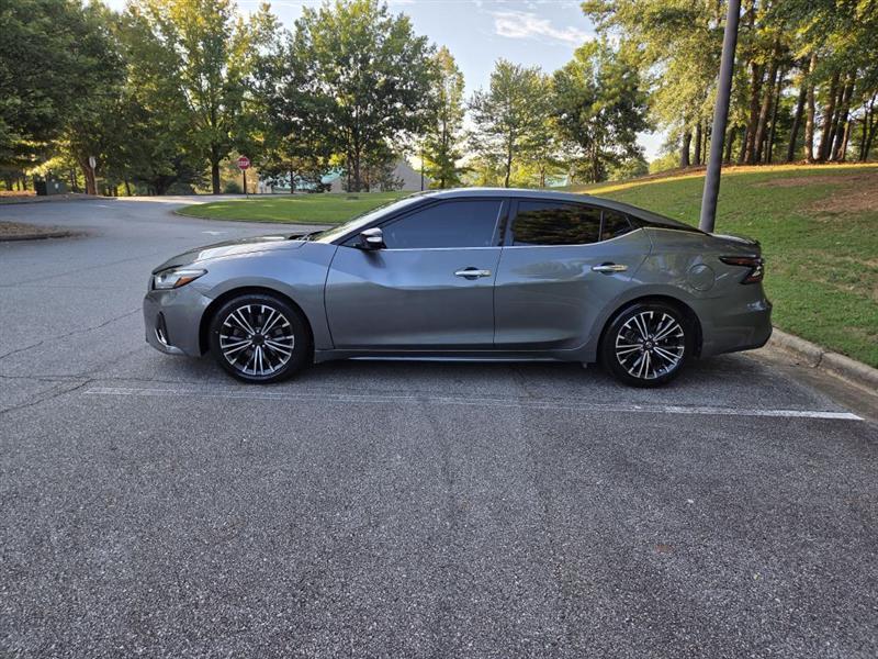 Nissan Maxima  2020