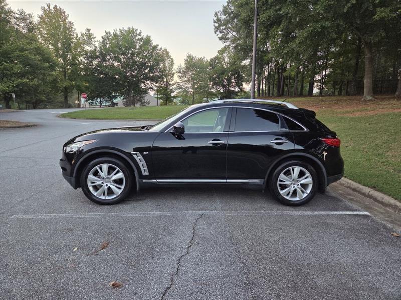 Infiniti QX70  2014