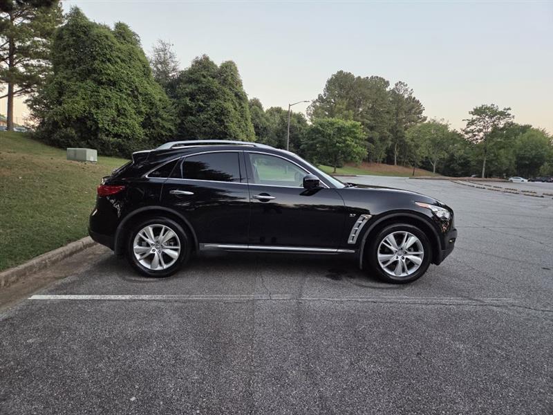 Infiniti QX70  2014