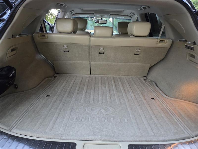 Infiniti QX70  2014