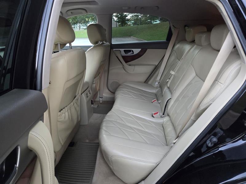 Infiniti QX70  2014