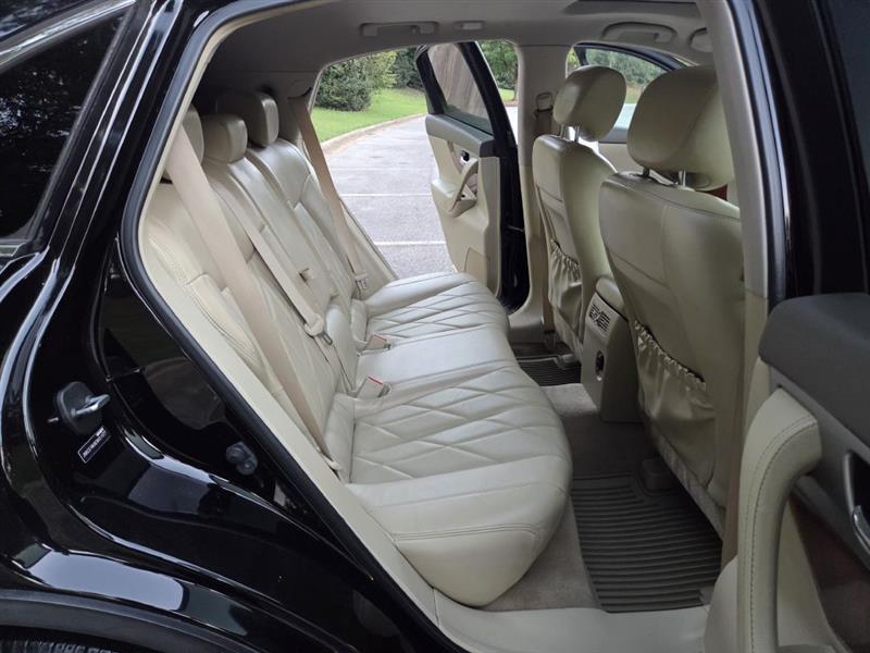 Infiniti QX70  2014