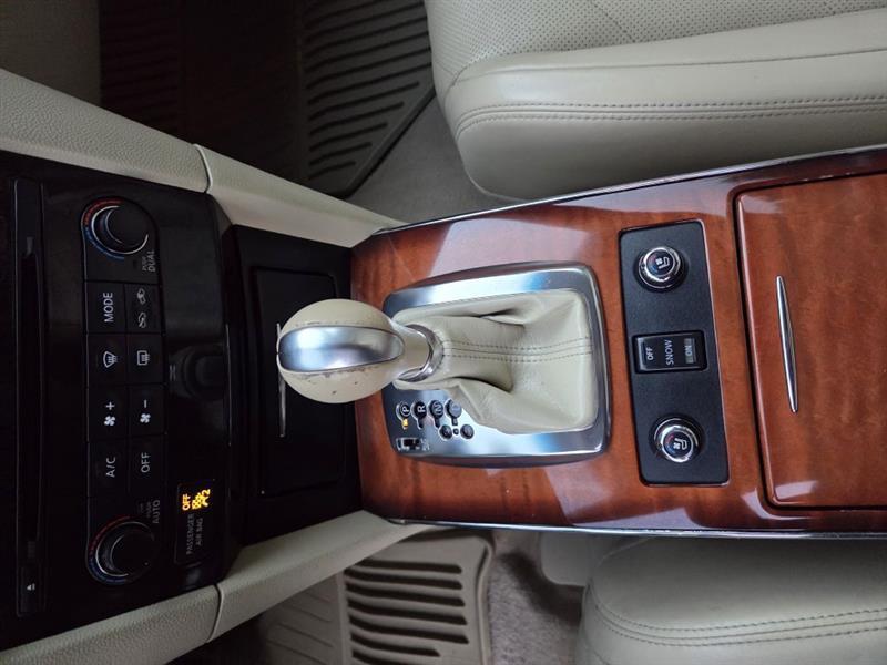 Infiniti QX70  2014