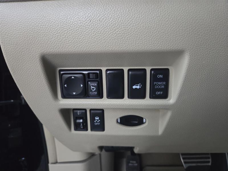 Infiniti QX70  2014