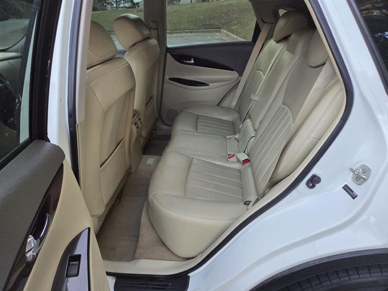 Infiniti EX  2012