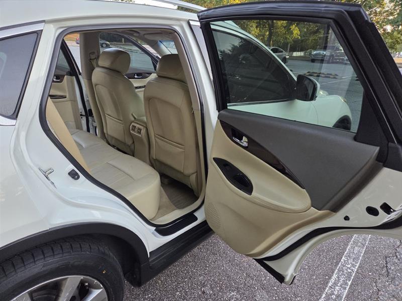 Infiniti EX  2012