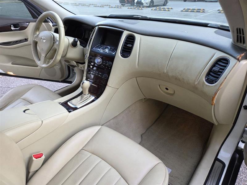 Infiniti EX  2012