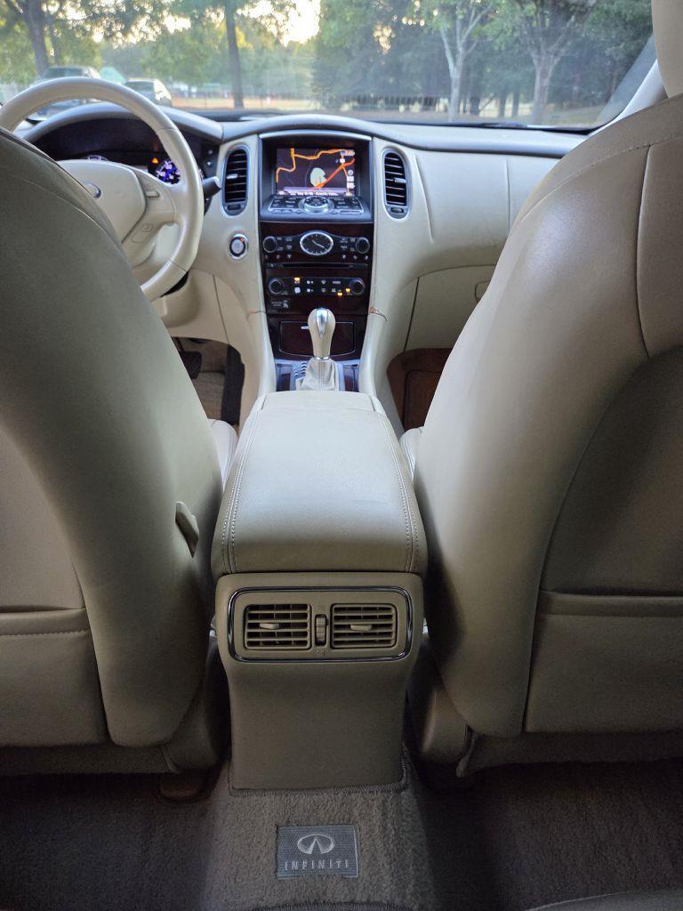 Infiniti EX  2012