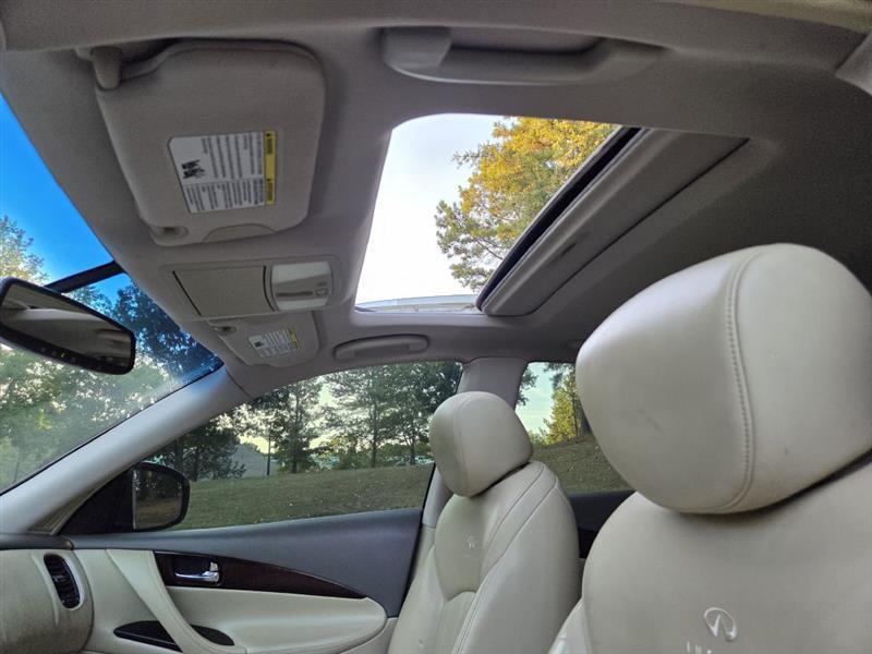 Infiniti EX  2012
