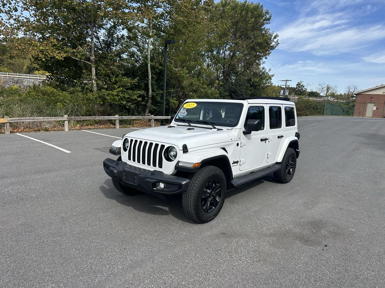 2023 Jeep Wrangler Unlimited Sahara Altitude 4x4