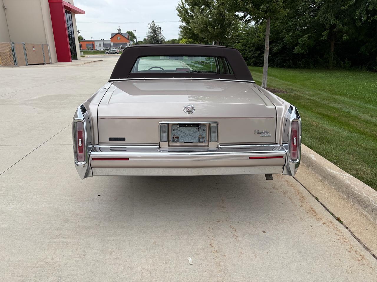 Cadillac Brougham D'elegance 1992