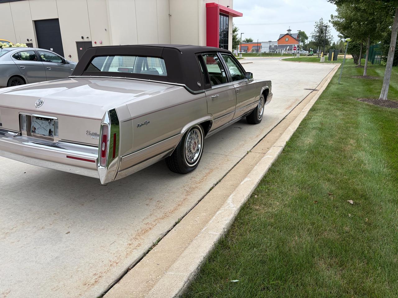 Cadillac Brougham D'elegance 1992