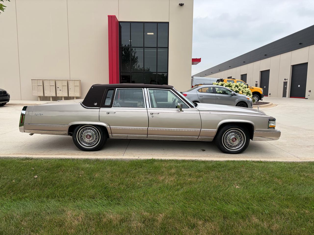 Cadillac Brougham D'elegance 1992
